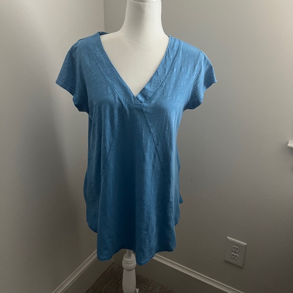 Sundance Mododoc Blue V-Neck Short Sleeve Essential Top Size Medium - Picture 1 of 7